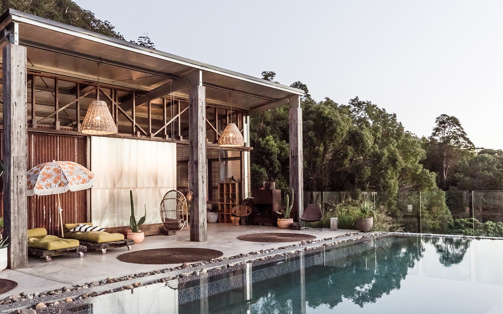 Blackbird Byron infrared sauna