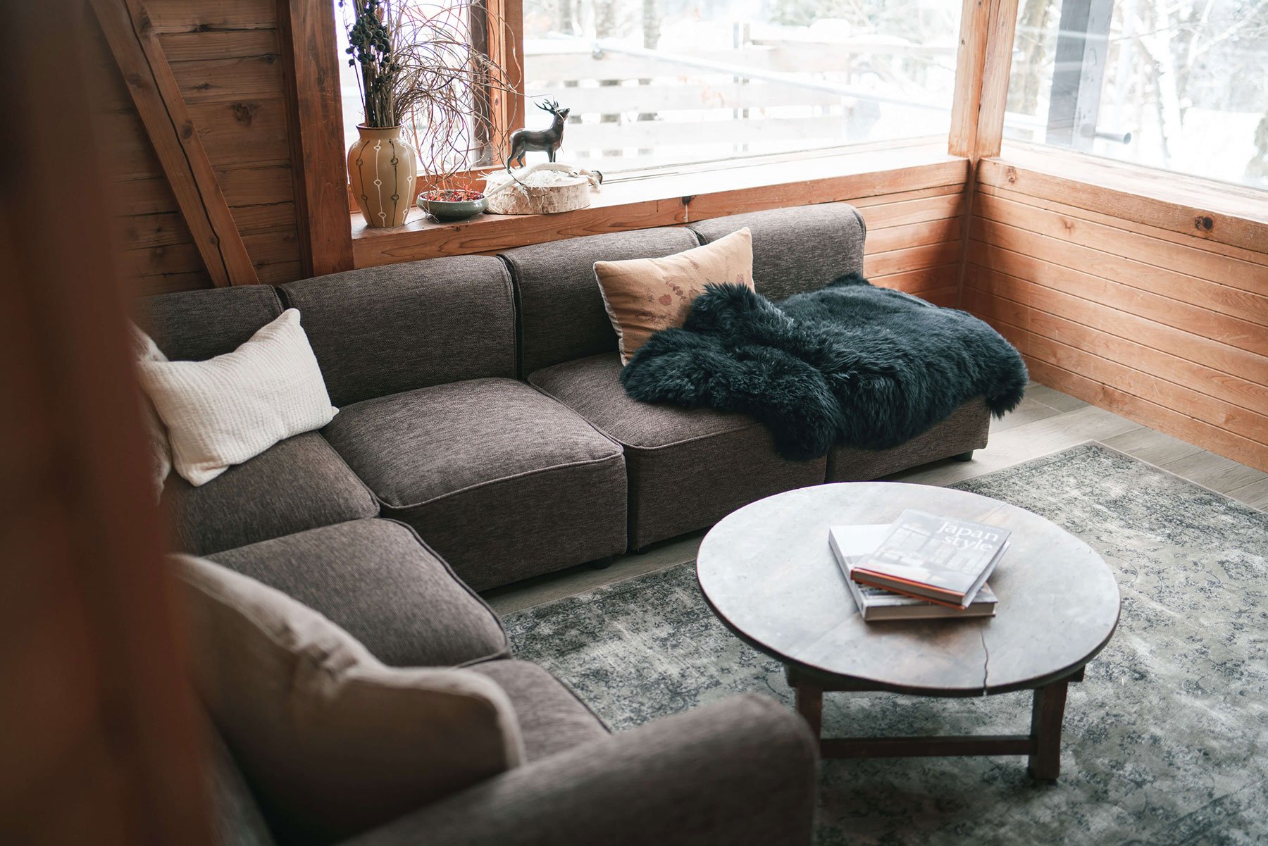 SUGI-chalet-Myoko-Japan-Lounge-Room