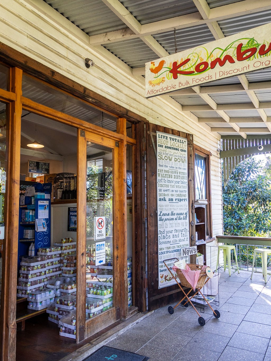 Kombu Wholefoods entrance Bellingen