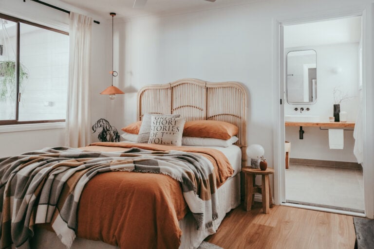 BEDROOM 3 WITH ENSUITE LANDSCAPE 768x512