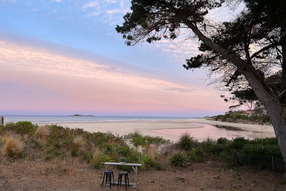 Sisters Beach Tasmania - Ultimate Beaches Australia
