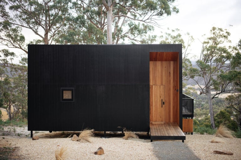 hunter luxury cabin huon valley exterior design lean timms 768x510