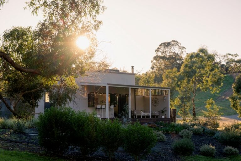 serene tiny house 768x512